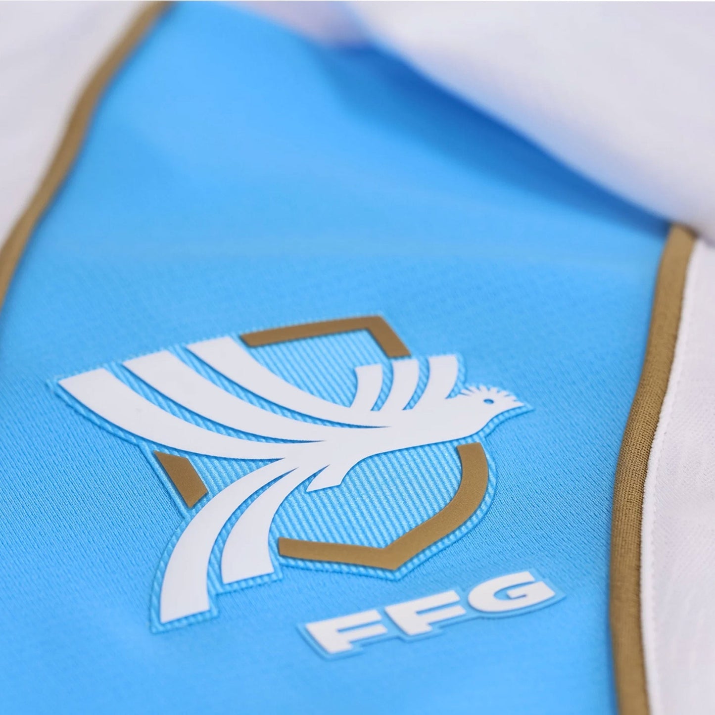 Umbro Men's Guatemala 2026 Authentic Home Long Sleeve Jersey White/Sky